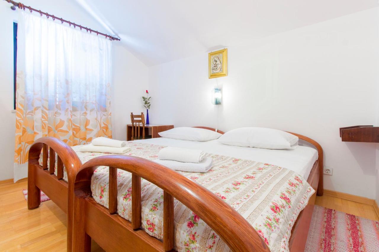 7 Olives Apartments Rogoznica  Extérieur photo