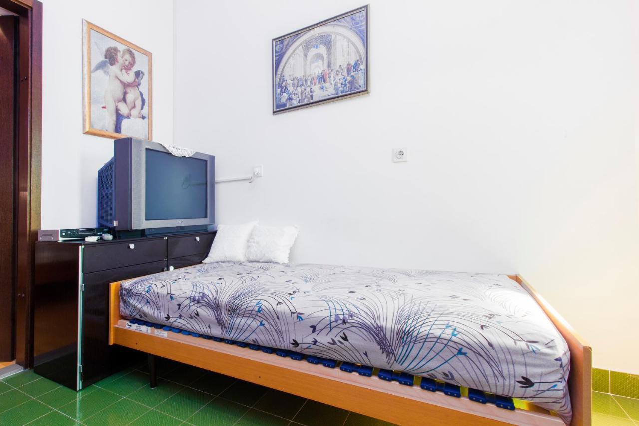 7 Olives Apartments Rogoznica  Extérieur photo