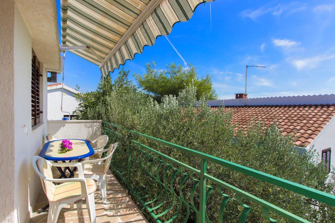 7 Olives Apartments Rogoznica  Chambre photo