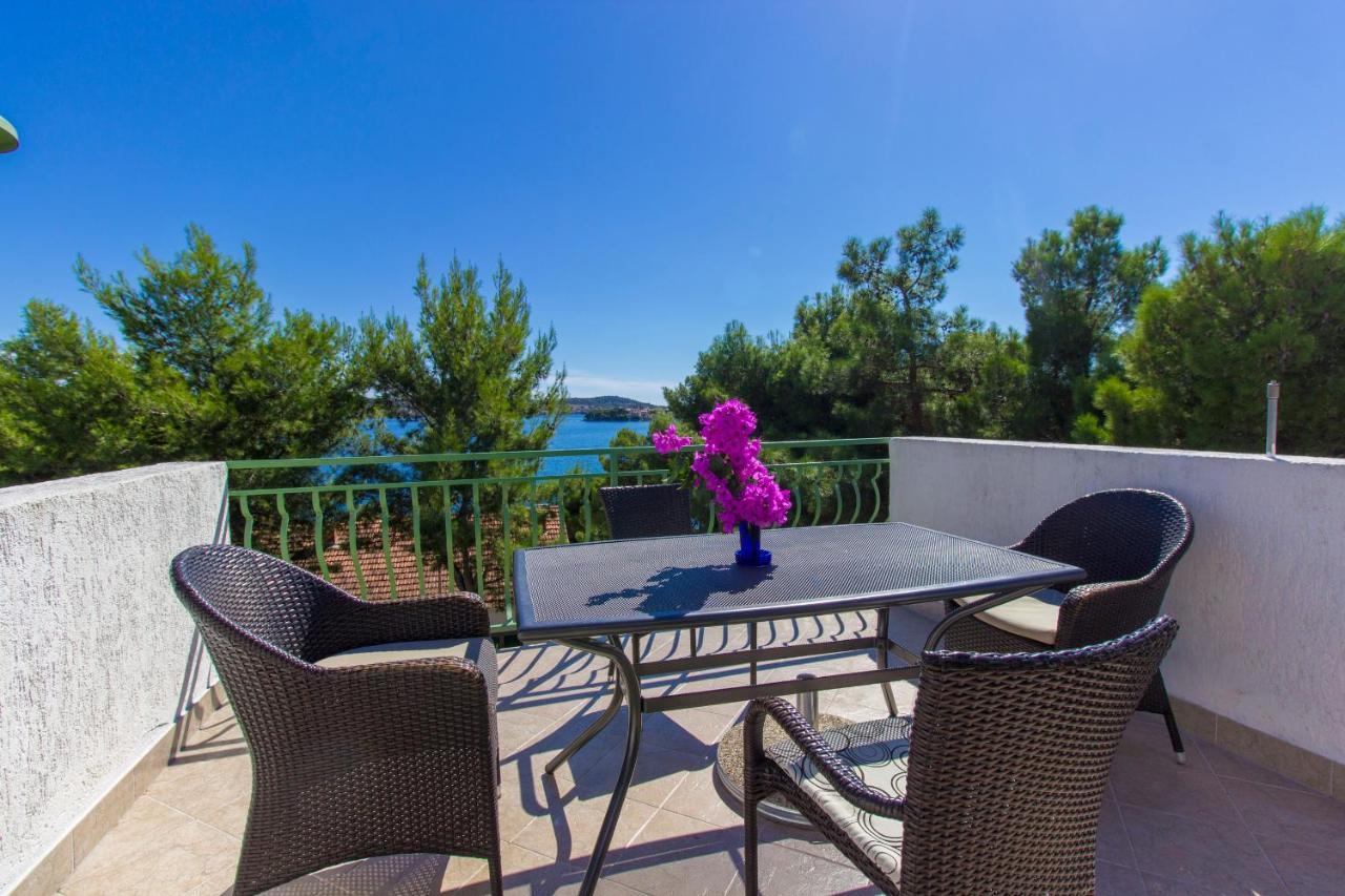 7 Olives Apartments Rogoznica  Chambre photo